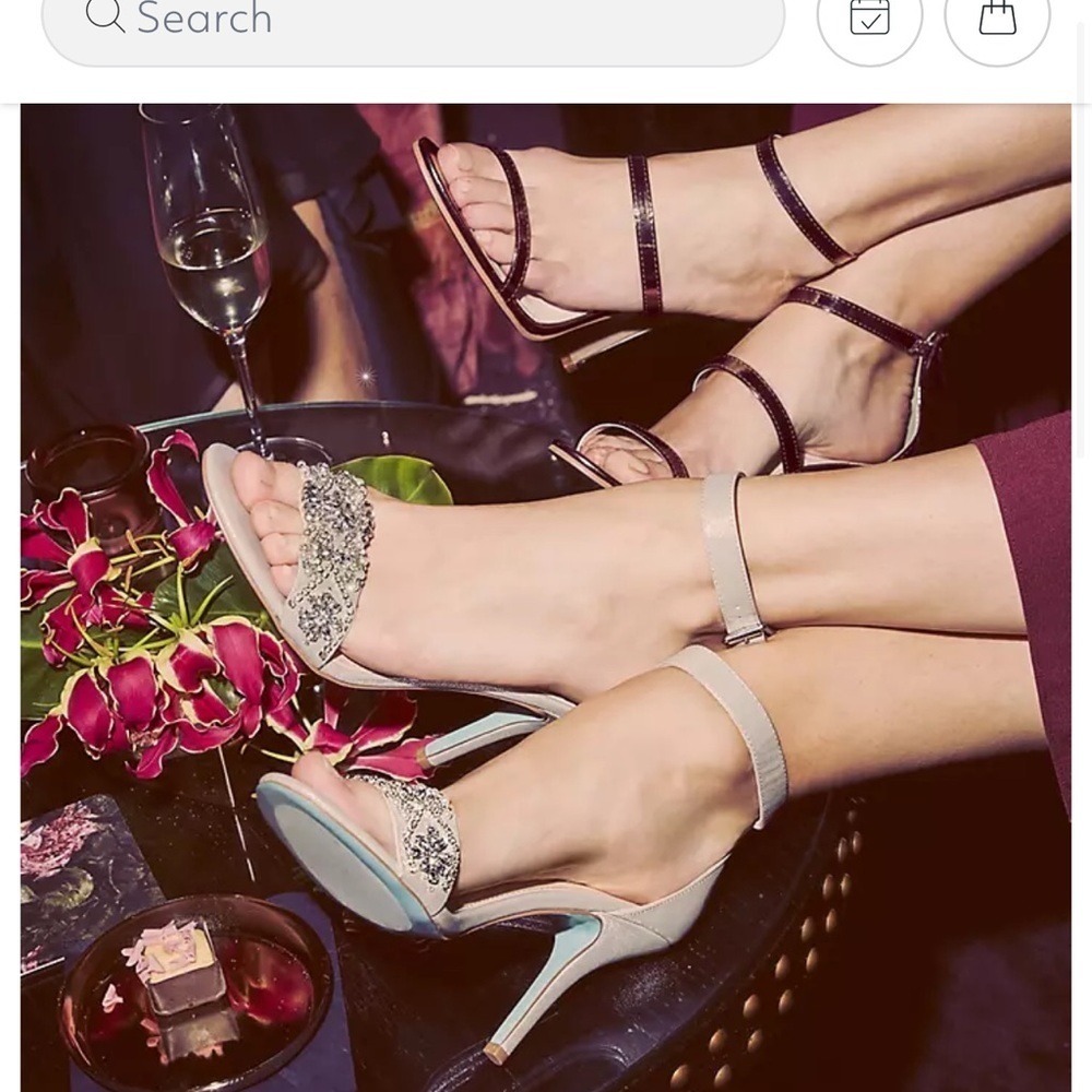 David’s Bridal Triple-Strap Gold Metallic Stiletto heels Style BACI Women’s Sz 8 - Picture 13 of 15